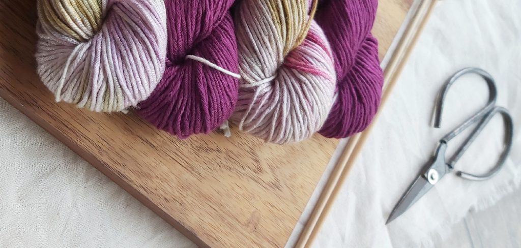 How to Cut Yarn without Scissors

