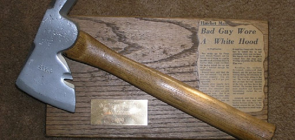 How to Date a Plumb Axe