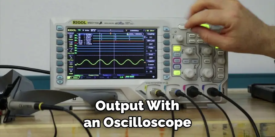 Output With an Oscilloscope