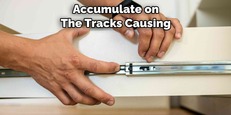 Accumulate on The Tracks Causing
