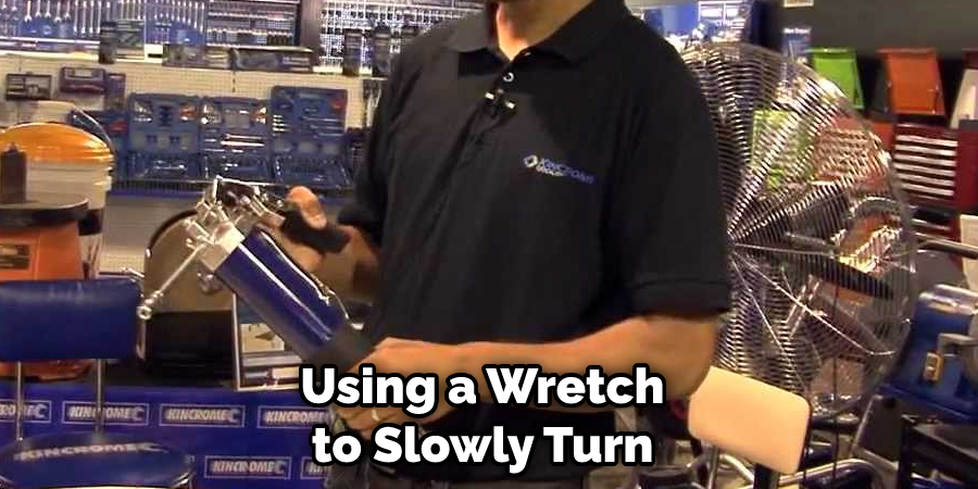 Using a Wretch to Slowly Turn